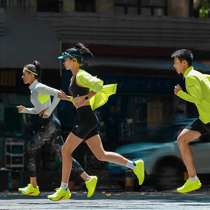 Xtep 260X 2.0 Carbon Plate Performance Trainers